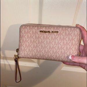 Michael Kors Jet Set Wallet
